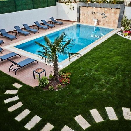 Çeşme Ruwais Hotel מראה חיצוני תמונה