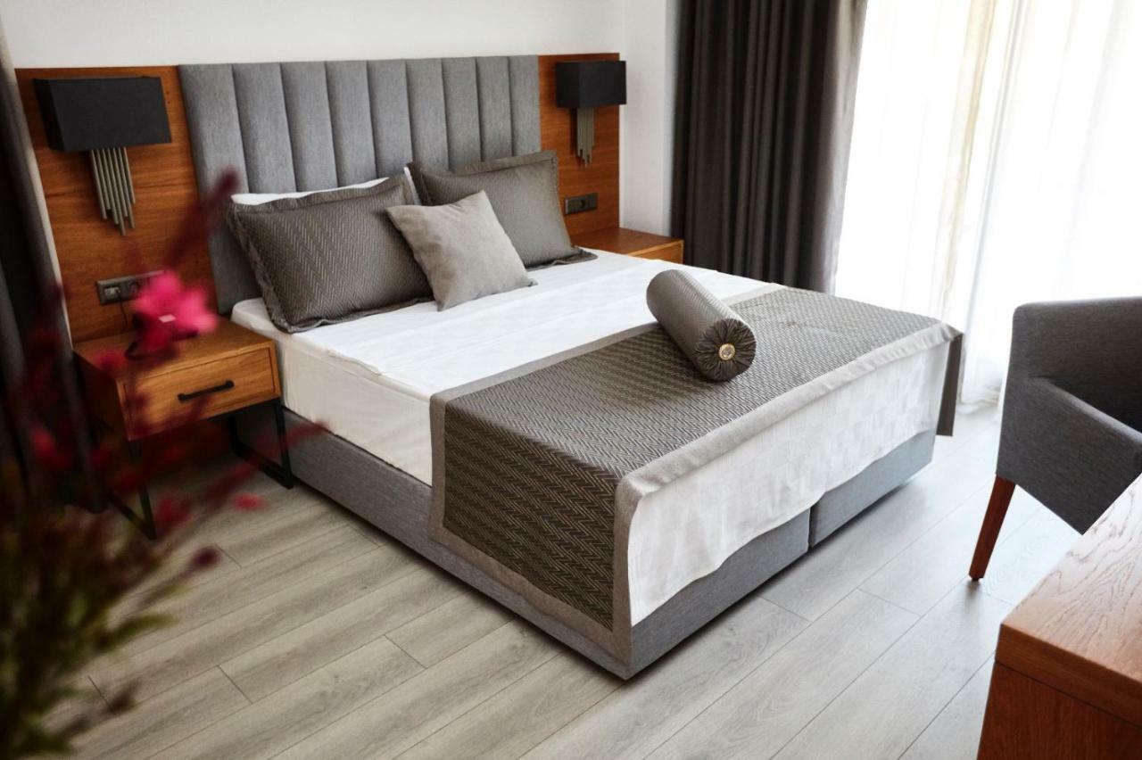 Çeşme Ruwais Hotel מראה חיצוני תמונה