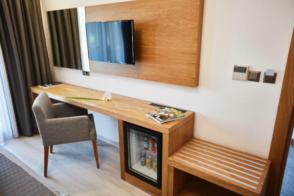 Çeşme Ruwais Hotel מראה חיצוני תמונה